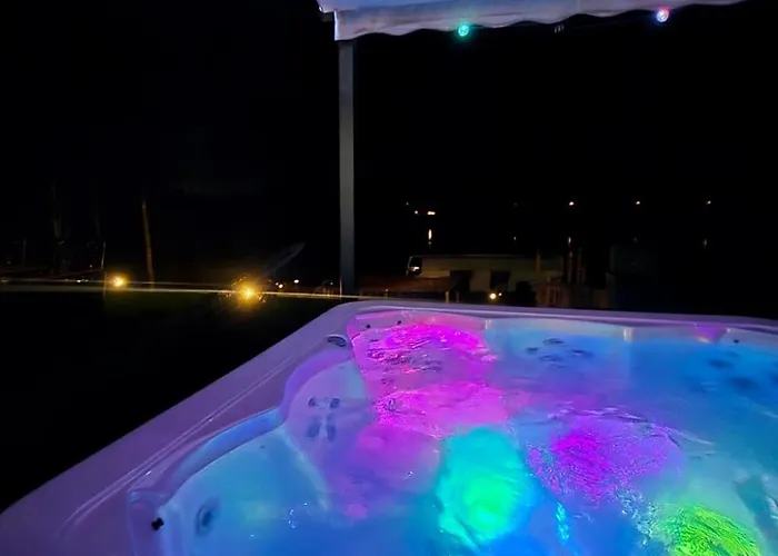 Huvilat Captains Riverside - Jacuzzi - Bbq Hut -