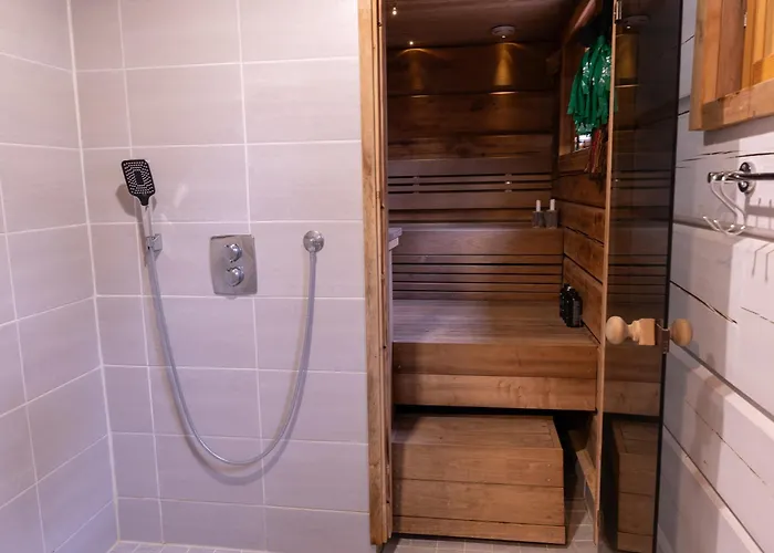 Captains Riverside - Jacuzzi - Bbq Hut - Huvilat