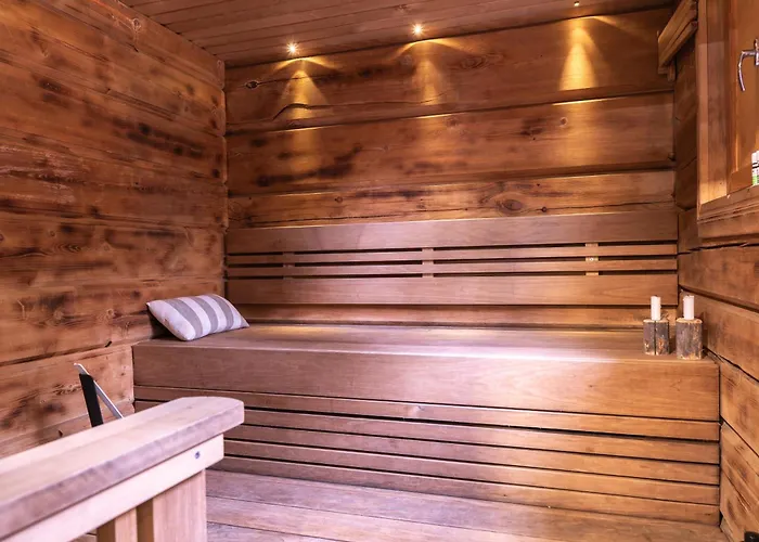 Captains Riverside - Jacuzzi - Bbq Hut - Рованиеми